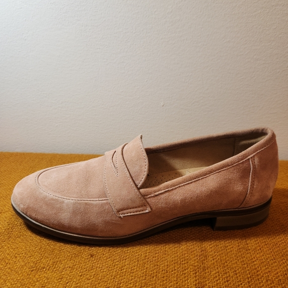 Womens Clarks Trish Rose Penny Loafer - Picture 5 of 10